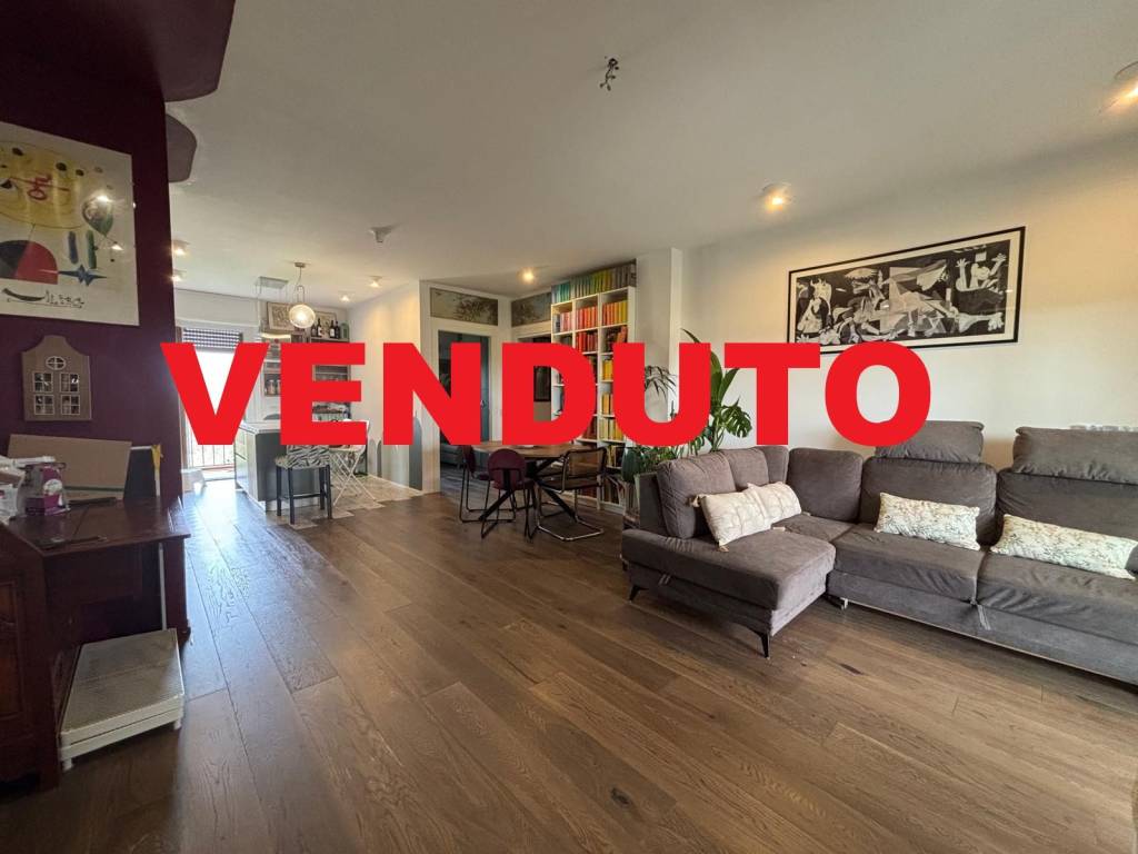 appartamento in vendita a Milano in zona Famagosta