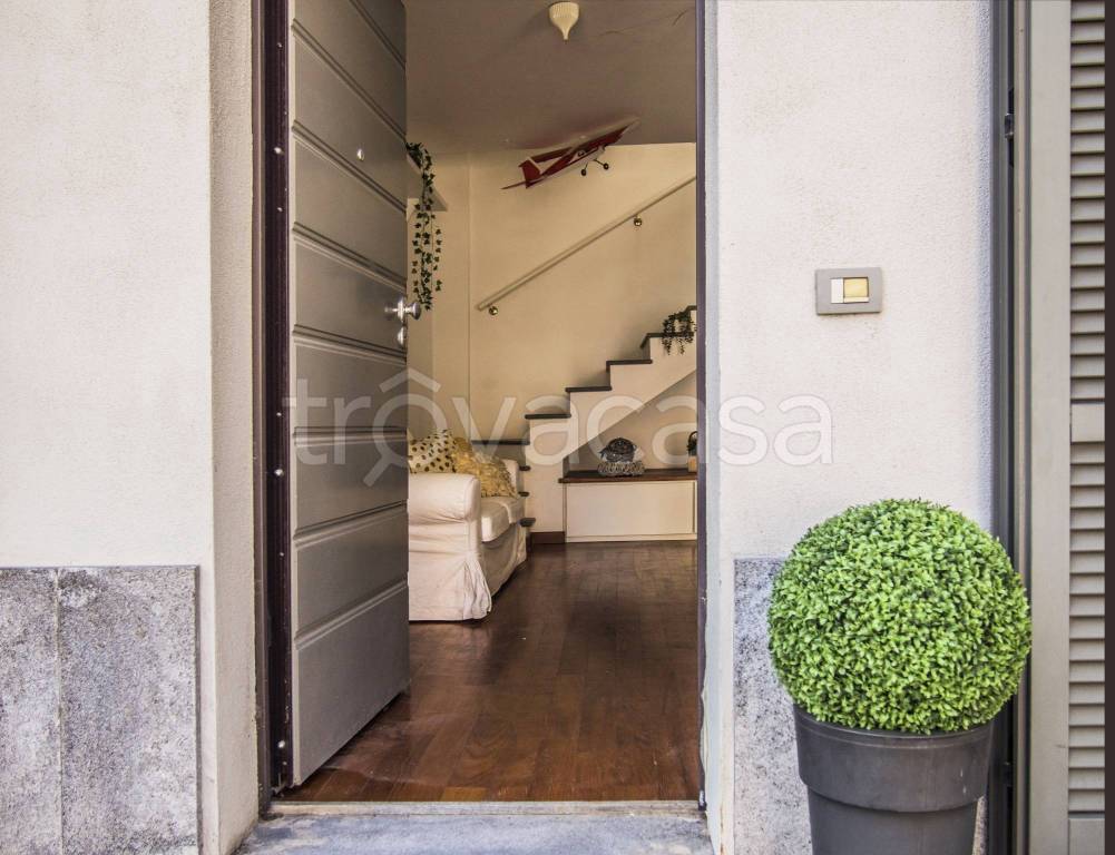 appartamento in vendita a Milano in zona Affori