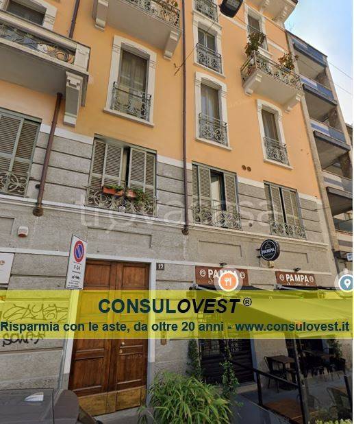 locale commerciale in vendita a Milano in zona Loreto