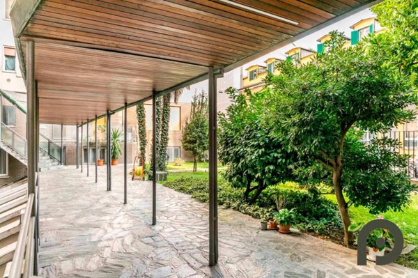 appartamento in vendita a Milano in zona Solari