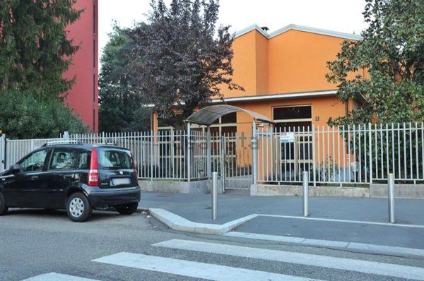 appartamento in vendita a Milano in zona Baggio
