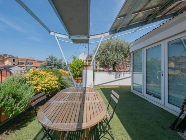 appartamento in vendita a Milano in zona Porta Romana