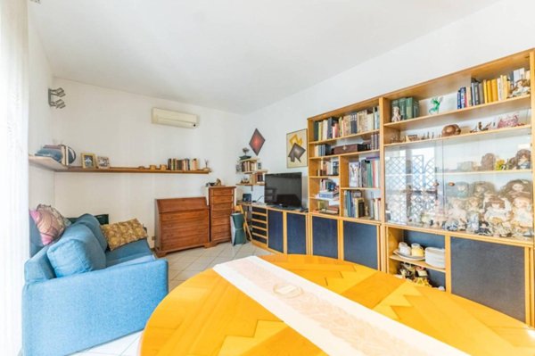 appartamento in vendita a Milano in zona Cagnola