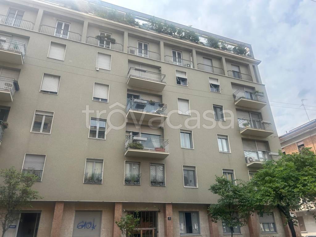 appartamento in vendita a Milano in zona Porta Venezia