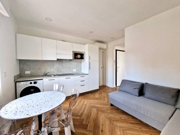 appartamento in vendita a Milano in zona Famagosta