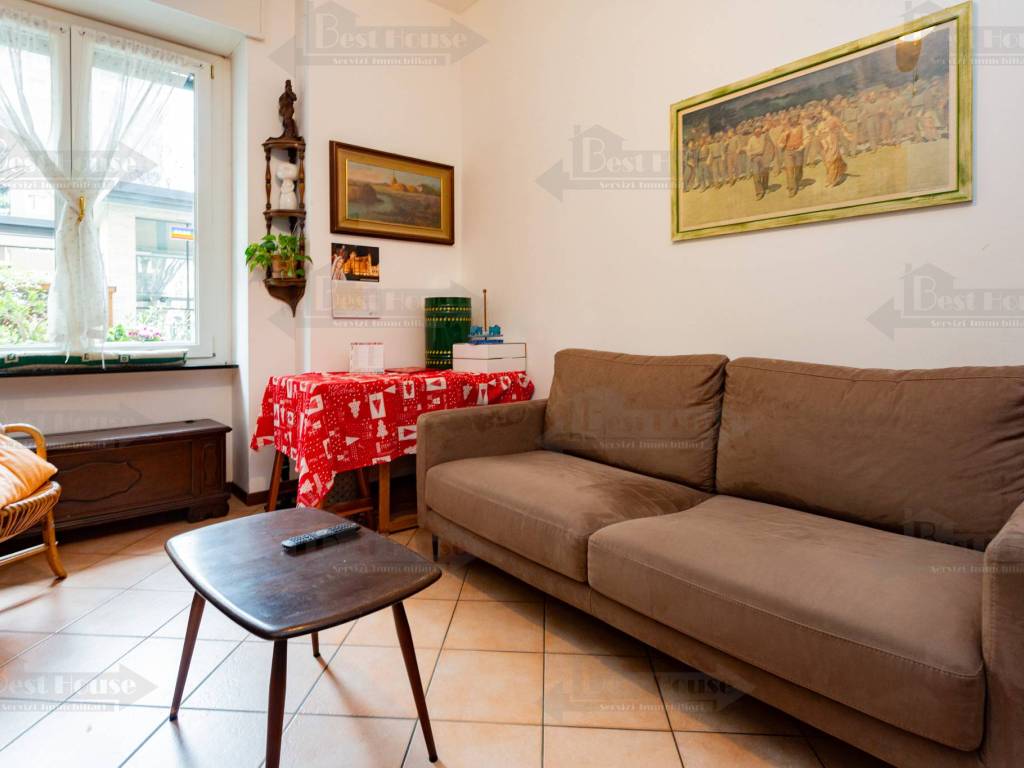 appartamento in vendita a Milano in zona Casoretto