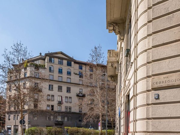 appartamento in vendita a Milano in zona Sempione