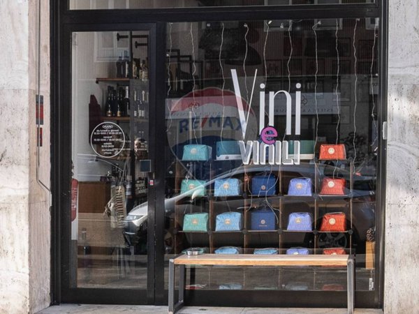 negozio in vendita a Milano in zona Città Studi