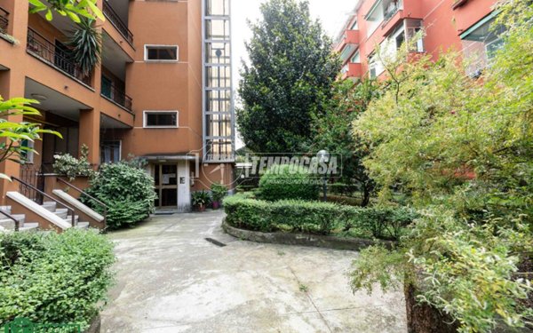 appartamento in vendita a Milano in zona Crescenzago
