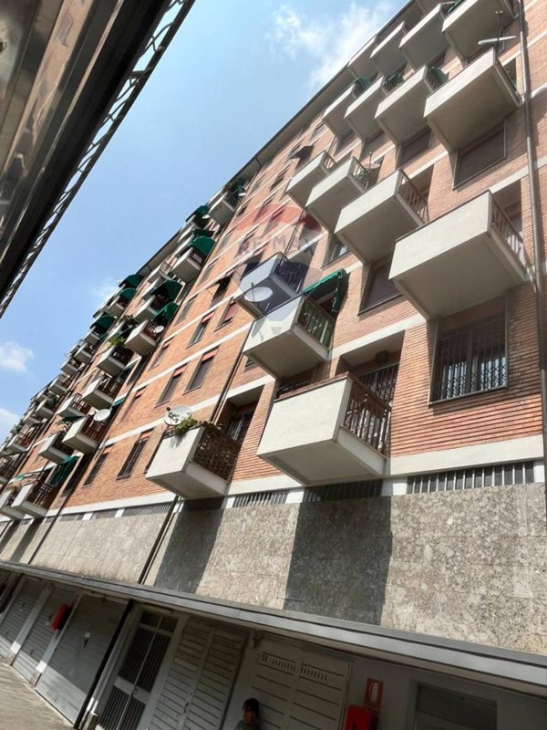 appartamento in vendita a Milano in zona Gallaratese