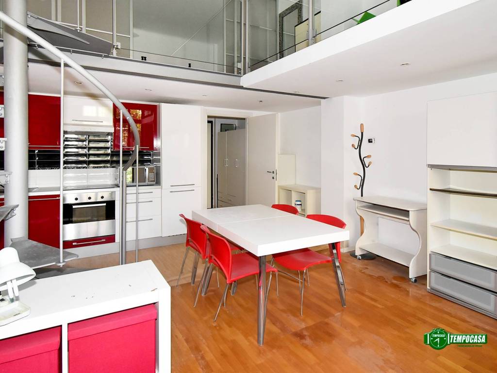 appartamento in vendita a Milano in zona Chiesa Rossa
