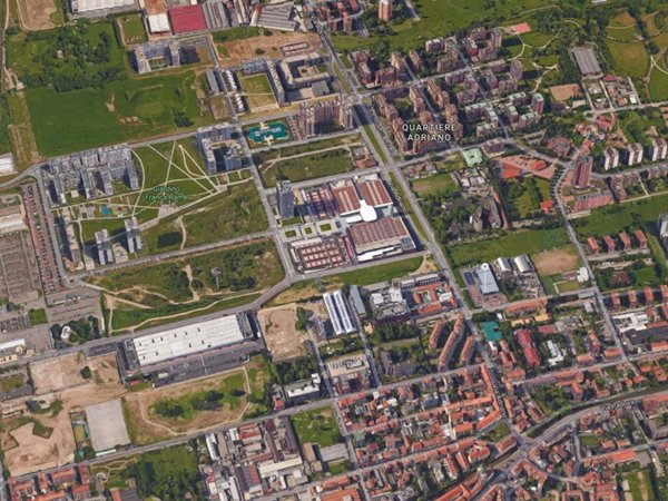 appartamento in vendita a Milano in zona Adriano