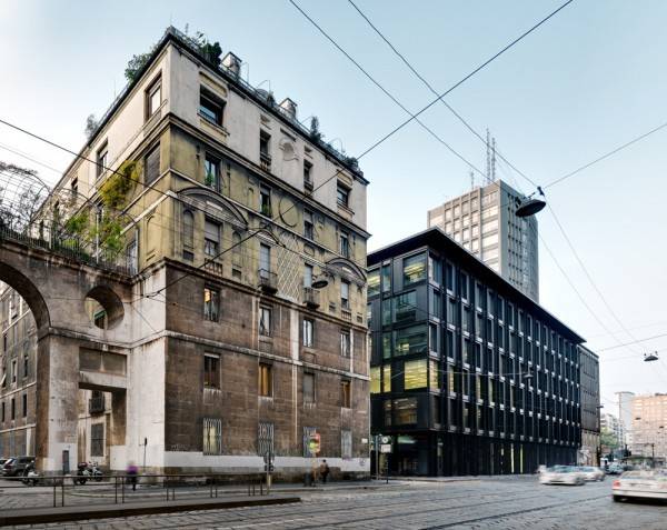appartamento in vendita a Milano in zona Porta Nuova