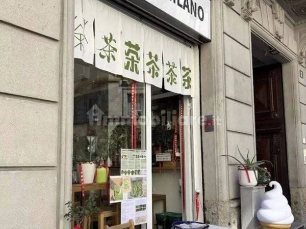 negozio in vendita a Milano in zona Porta Nuova