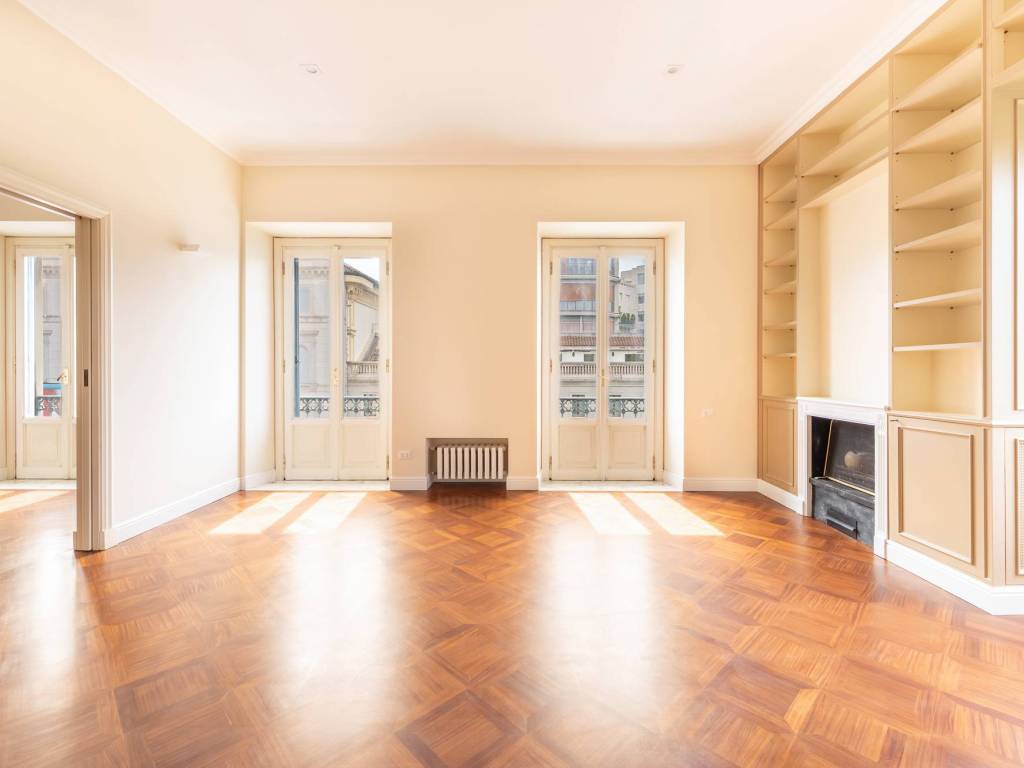 appartamento in vendita a Milano in zona Guastalla