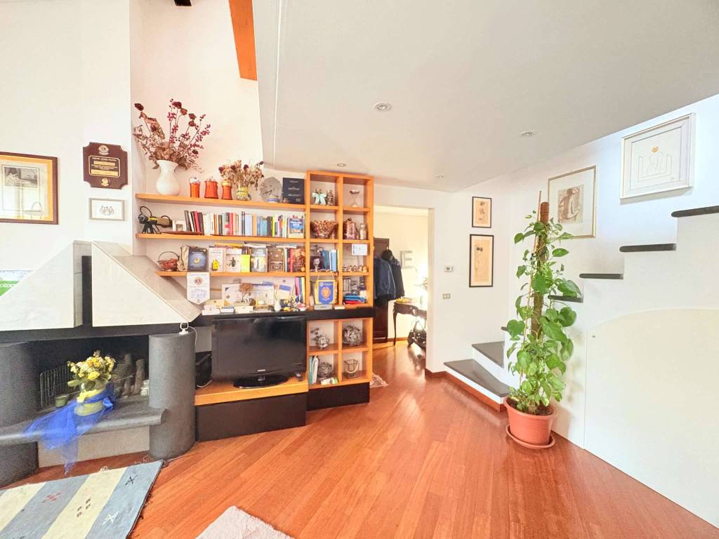 appartamento in vendita a Milano in zona Il Portello