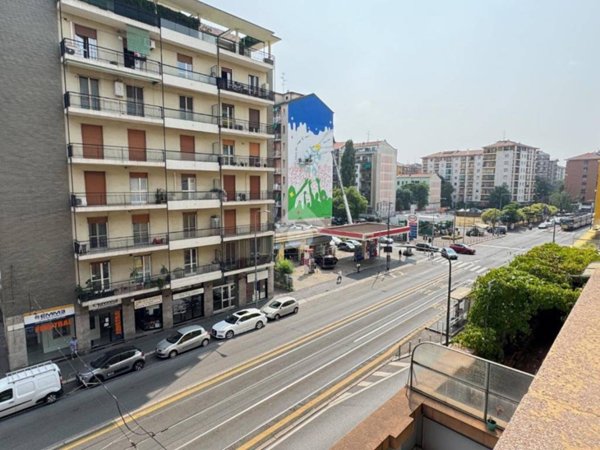 appartamento in vendita a Milano in zona Trenno