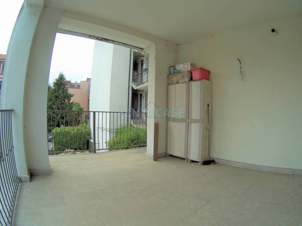 appartamento in vendita a Milano in zona Barona
