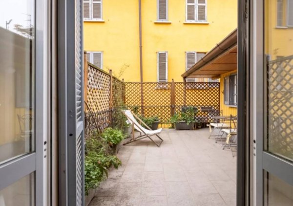 appartamento in vendita a Milano in zona Porta Nuova