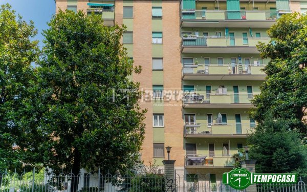 appartamento in vendita a Milano in zona Montalbino