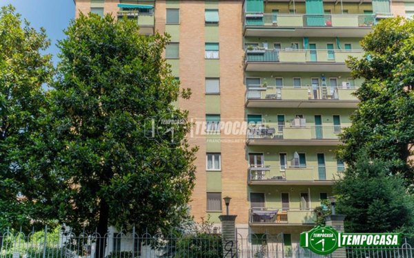 appartamento in vendita a Milano in zona Montalbino