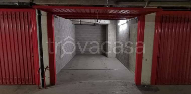 appartamento in vendita a Milano in zona Guastalla