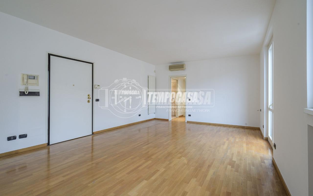 appartamento in vendita a Milano in zona Porta Ticinese