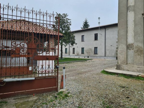 appartamento in vendita a Milano in zona Gratosoglio