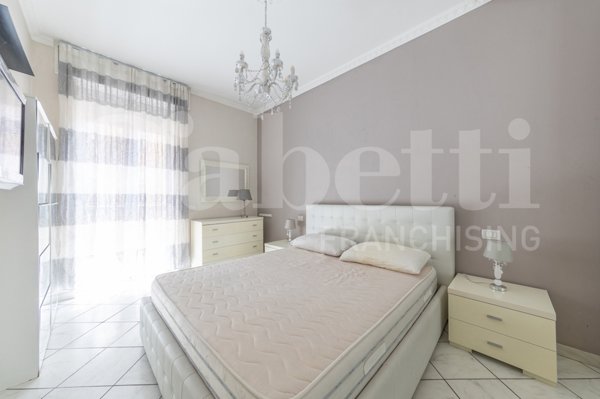 appartamento in vendita a Milano in zona Barona