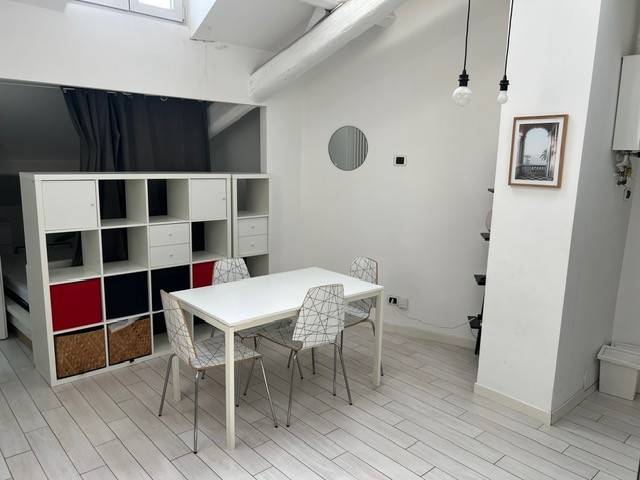 appartamento in vendita a Milano in zona Porta Ticinese