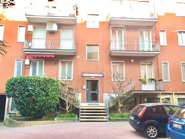 appartamento in vendita a Milano in zona Gorla