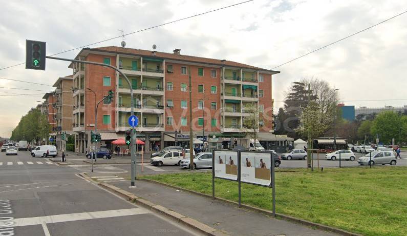 appartamento in vendita a Milano in zona Forlanini