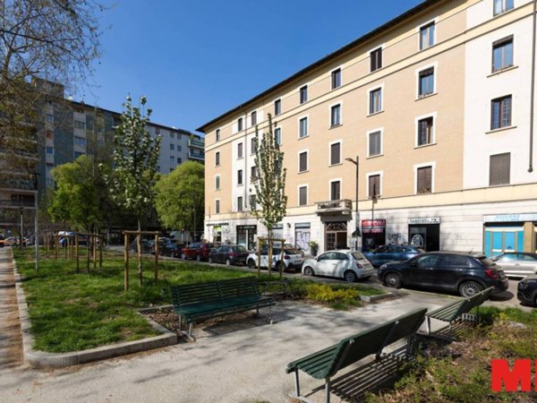 appartamento in vendita a Milano in zona Sempione