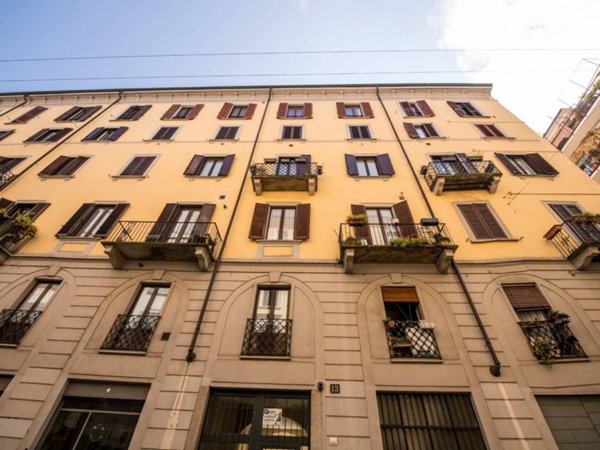 appartamento in vendita a Milano in zona Porta Genova