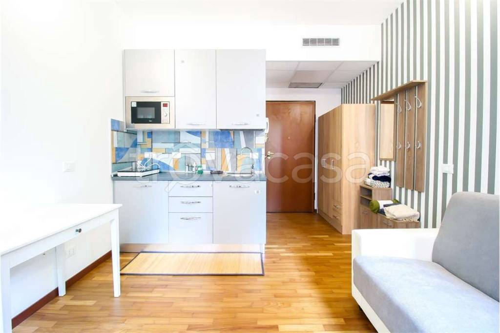 monolocale in vendita a Milano in zona Stadera