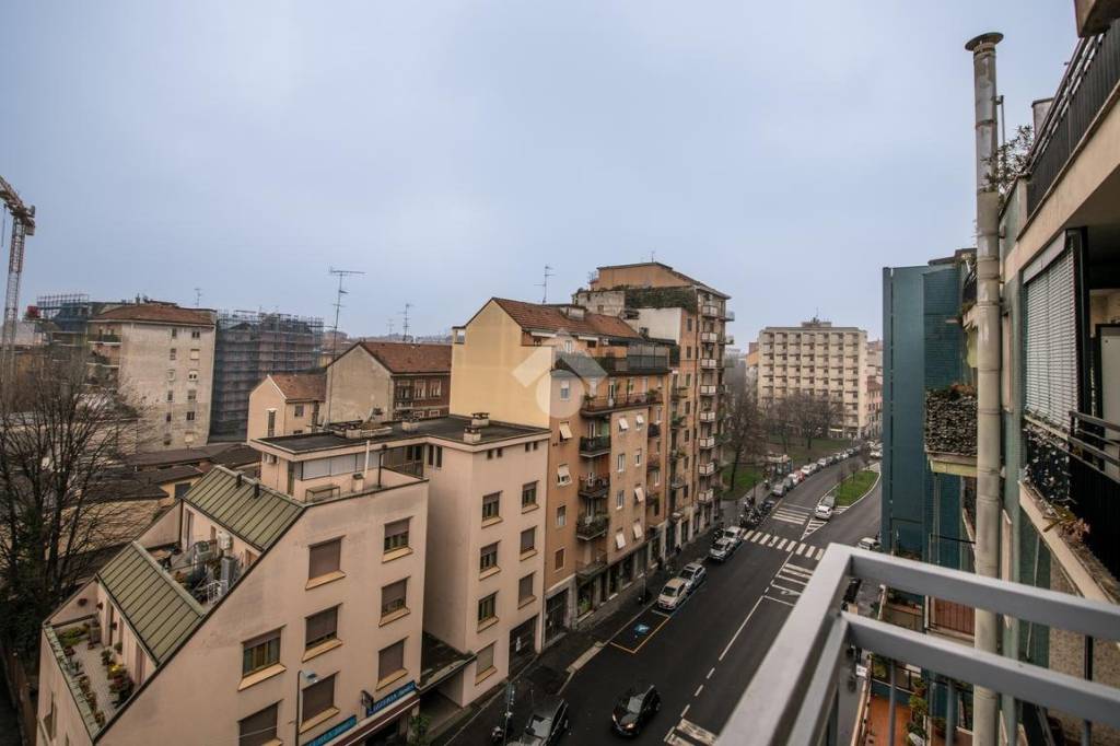 appartamento in vendita a Milano in zona Calvairate
