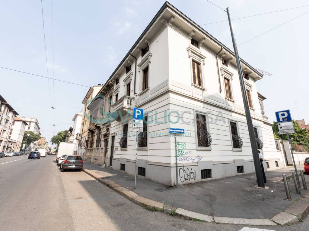 appartamento in vendita a Milano in zona Casoretto