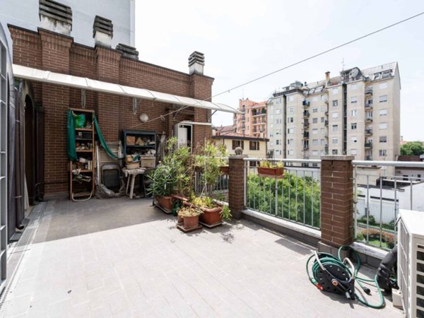 appartamento in vendita a Milano in zona Casoretto