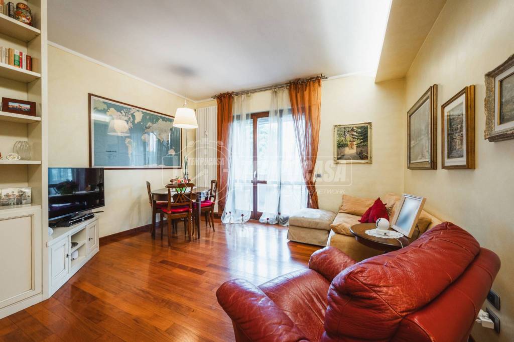 appartamento in vendita a Milano in zona Vigentino
