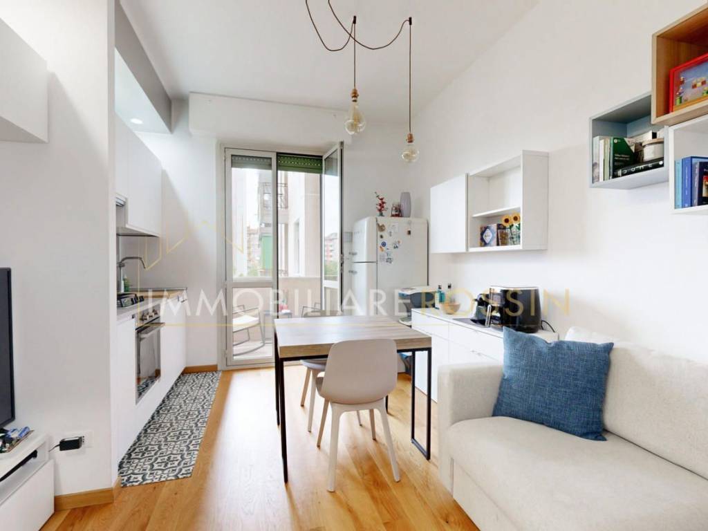 appartamento in vendita a Milano in zona Famagosta