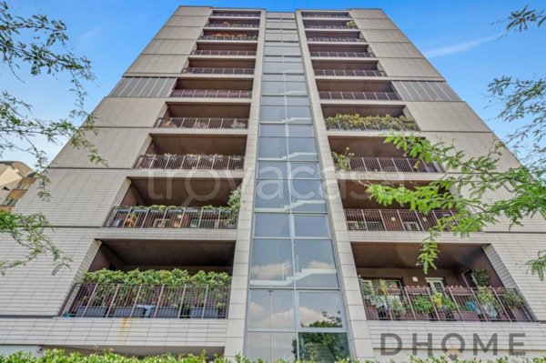 appartamento in vendita a Milano in zona Quarto Cagnino