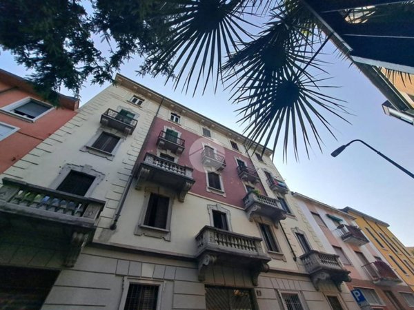 appartamento in vendita a Milano in zona Affori