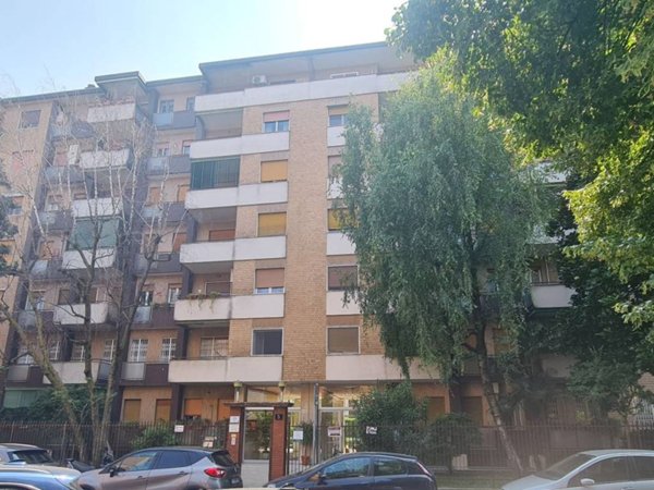 appartamento in vendita a Milano in zona Trenno