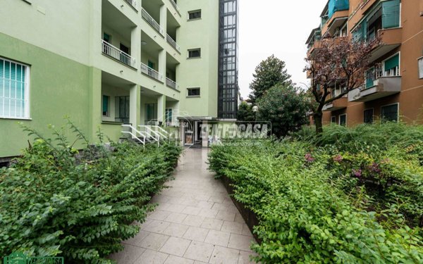 appartamento in vendita a Milano in zona Gorla