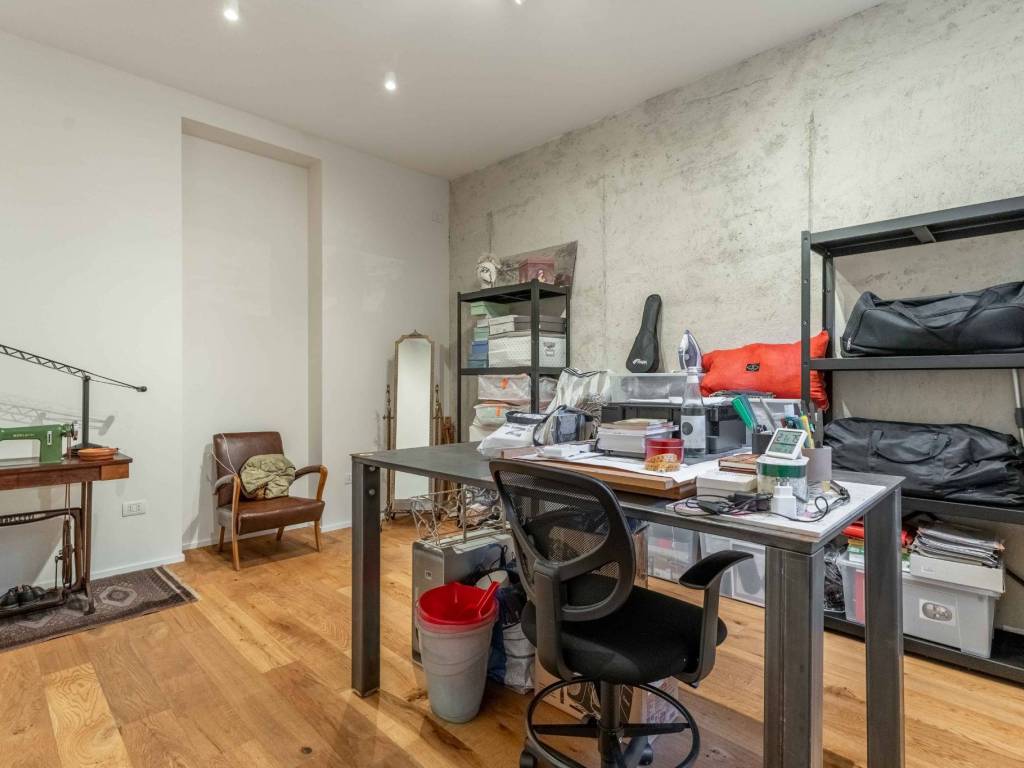 ufficio in vendita a Milano