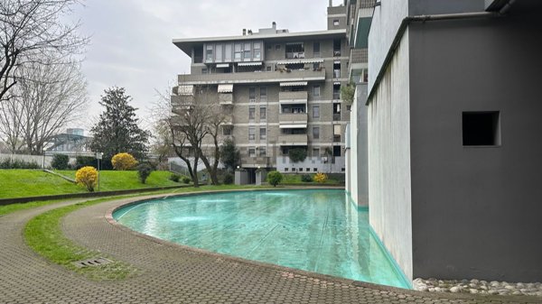 appartamento in vendita a Milano in zona Ronchetto sul Naviglio