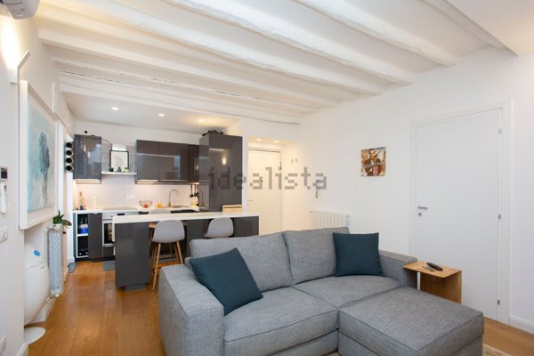 appartamento in vendita a Milano in zona Centro Direzionale