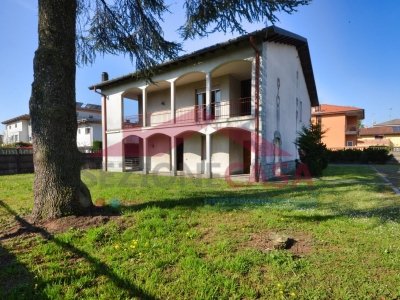 casa indipendente in vendita a Milano