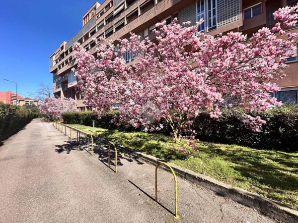 appartamento in vendita a Milano in zona Gallaratese