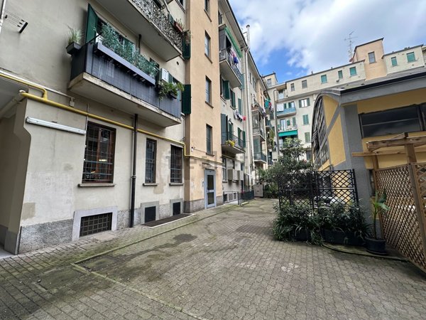 appartamento in vendita a Milano in zona Sempione
